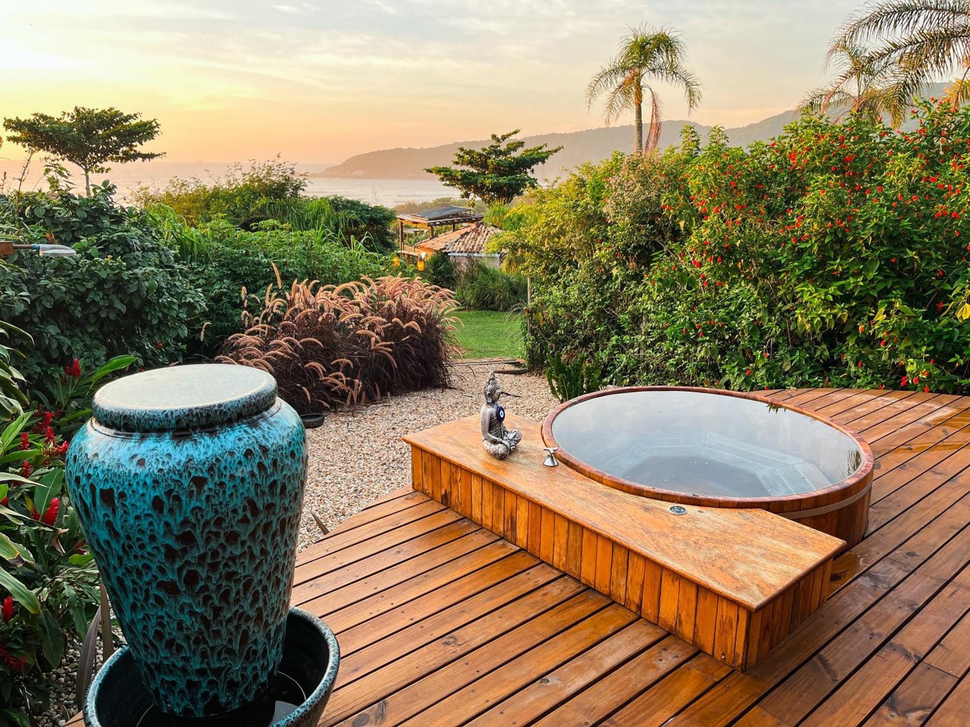 Fazenda Do Rosa Guest House Praia do Rosa Bagian luar foto