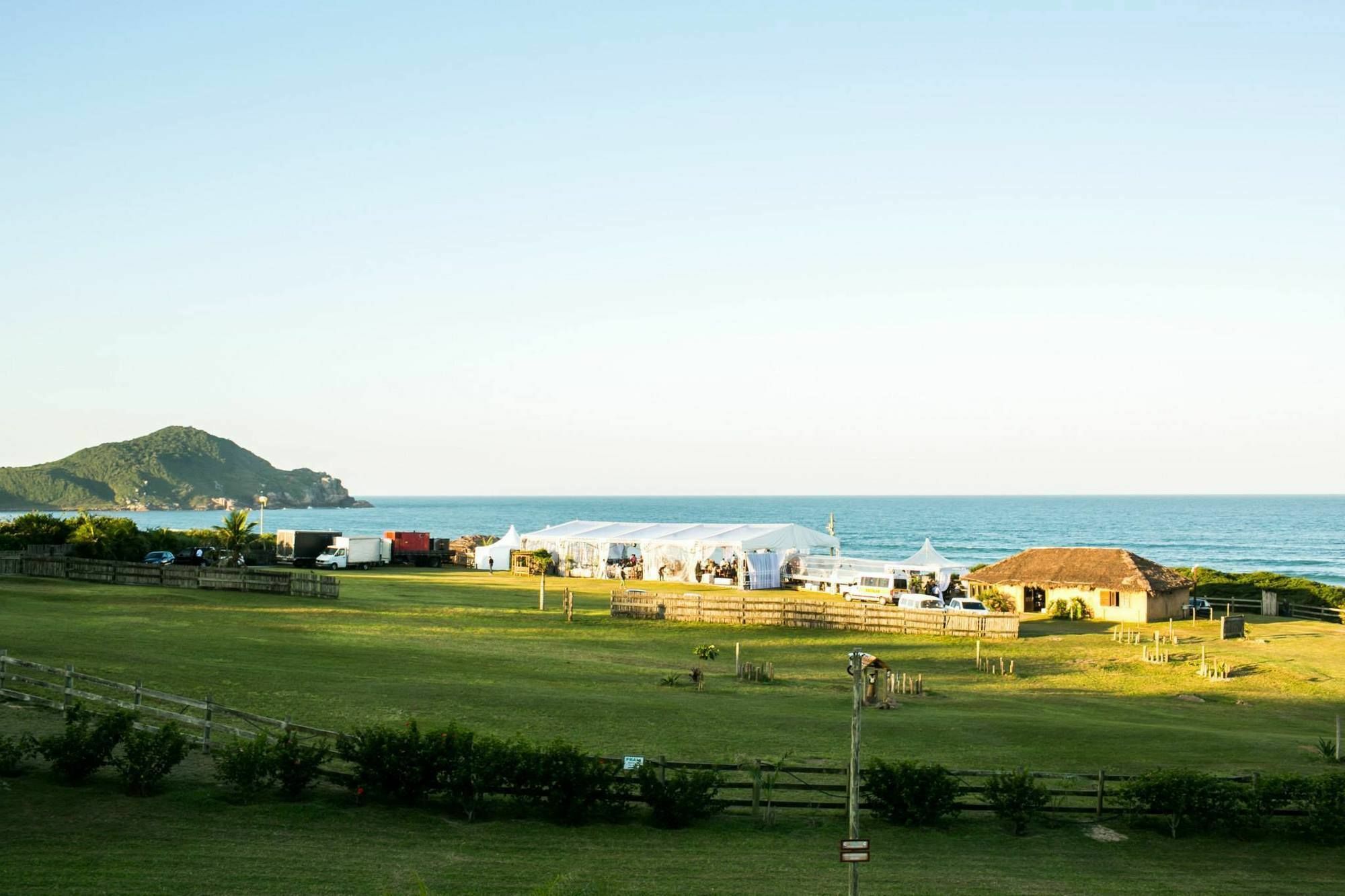 Fazenda Do Rosa Guest House Praia do Rosa Bagian luar foto